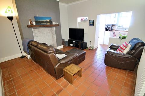 105 Bolton Road, Westhoughton, Bolton, BL5 3DY