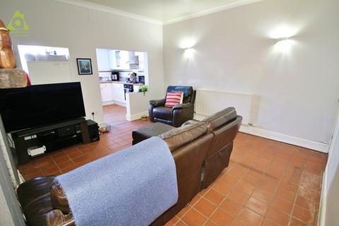 105 Bolton Road, Westhoughton, Bolton, BL5 3DY