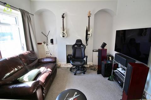105 Bolton Road, Westhoughton, Bolton, BL5 3DY