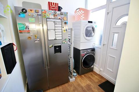 105 Bolton Road, Westhoughton, Bolton, BL5 3DY