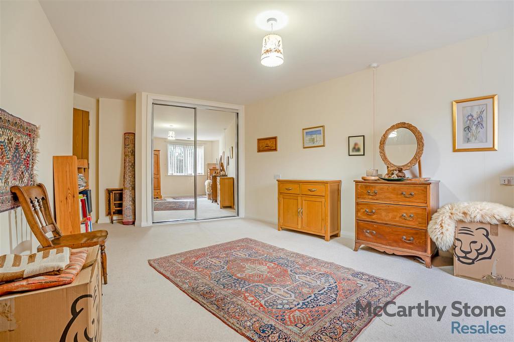 8639216-interior19.jpg