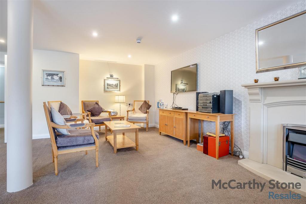 8639216-interior05.jpg