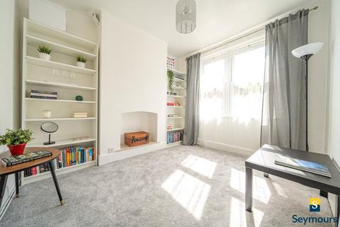 3 bedroom end of terrace house for sale, Cline Road, Surrey GU1