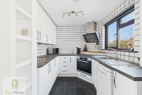 17 Albion Place, Lower Upnor, Rochester, ME2 4XD