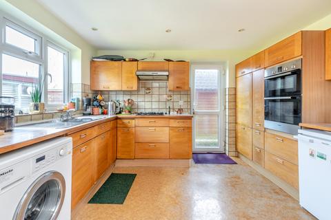 1 Cavendish Close, Amersham, HP6 6QD