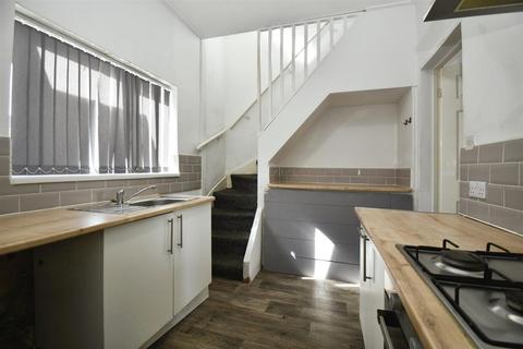 2 bedroom end of terrace house for sale, Buckingham Street, Hull