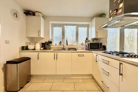 undefined, Far Hunger Hill Close, Bradford BD13