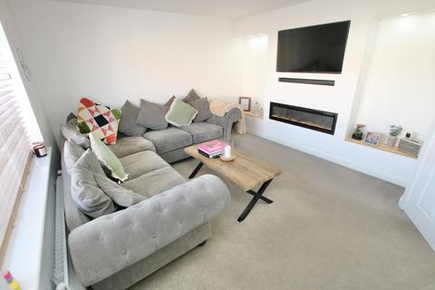 138 Central Boulevard, Aylesham, Canterbury, CT3 3GT