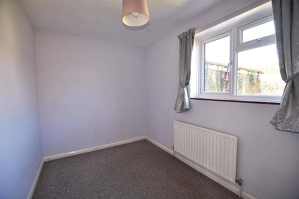 Bedroom 2.JPG