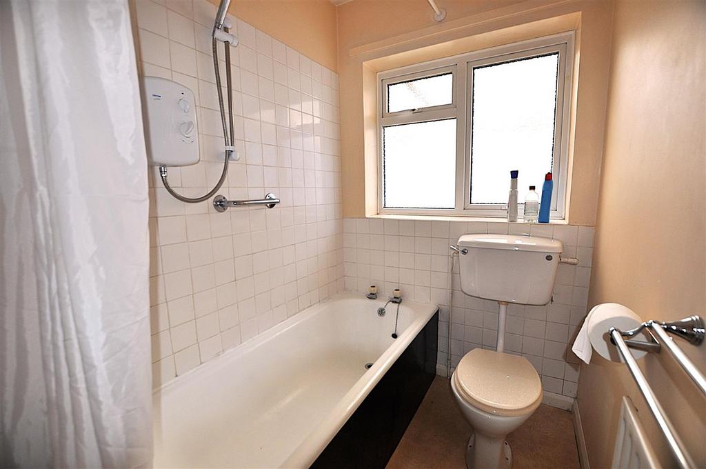 Bathroom.JPG