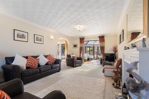 4 bedroom detached house for sale, Dukewood Road, Clayton West, HD8 9HF