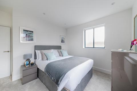 1 bedroom flat for sale, Vicarage Court, Watford, WD18 0EY