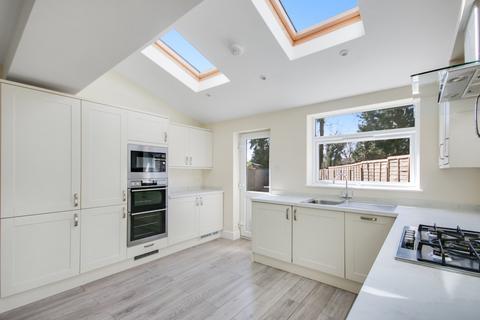 35 Copse Close, East Grinstead, RH19 3EF