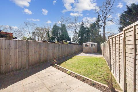 35 Copse Close, East Grinstead, RH19 3EF