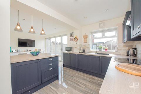4 bedroom semi-detached house for sale, Braddyll Road, Bolton BL5