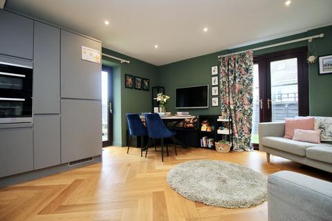 3 bedroom end of terrace house for sale, Old School Close, Ashcott
