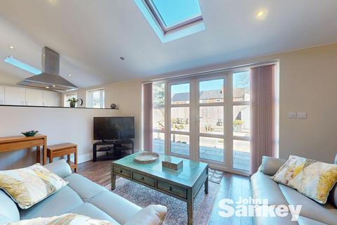 4 bedroom semi-detached house for sale, Waverley Road, Mansfield, NG18