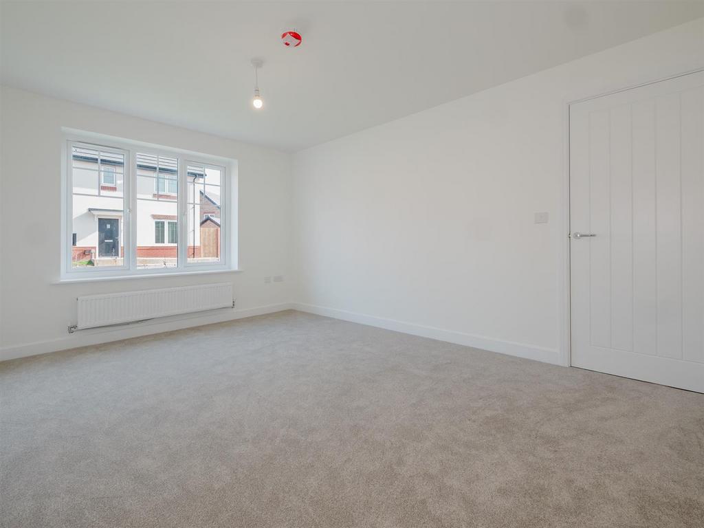 Lounge reverse