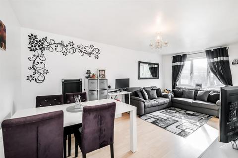 Flat 18, Hawthorn Court Herent Drive, Ilford, IG5 0HA