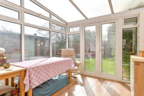 58 Wilberforce Way, Gravesend, DA12 5DQ