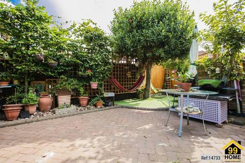 167 Simms Road, London, SE1 5LP