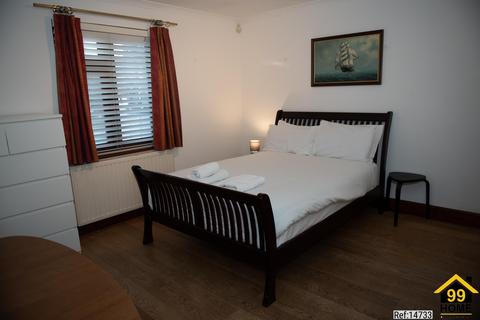 167 Simms Road, London, SE1 5LP
