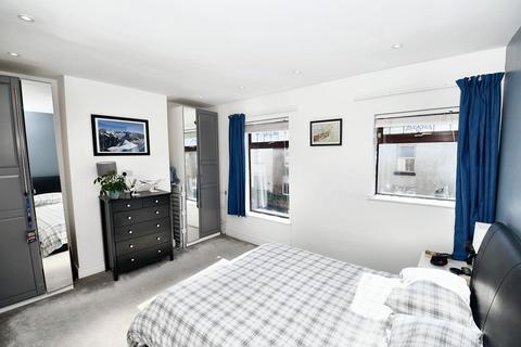 36 Stapleton Street, Salford, M6 7WG