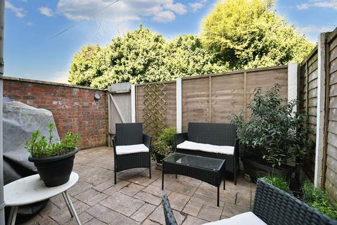36 Stapleton Street, Salford, M6 7WG