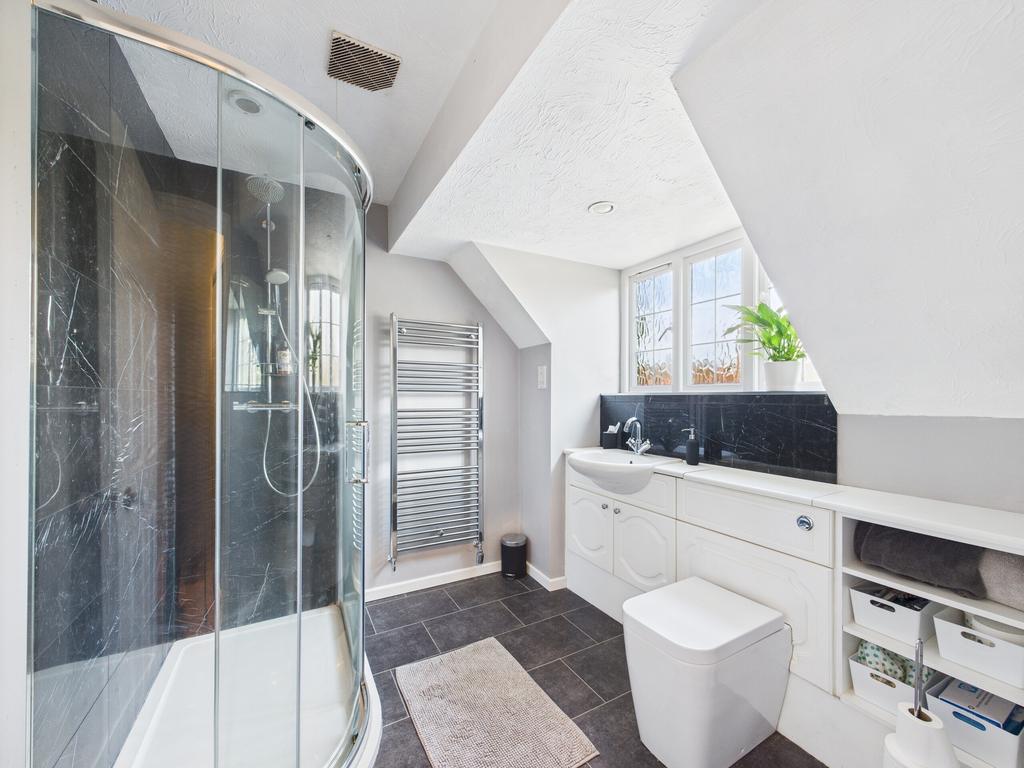 Master ensuite
