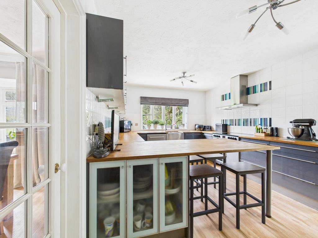 Kitchen 1