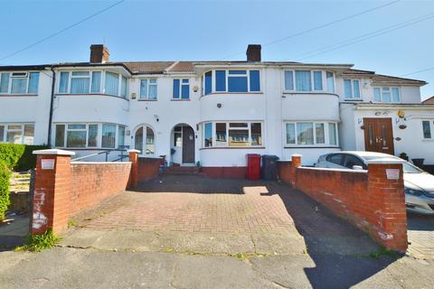 3 bedroom terraced house for sale, Canterbury Avenue, Slough