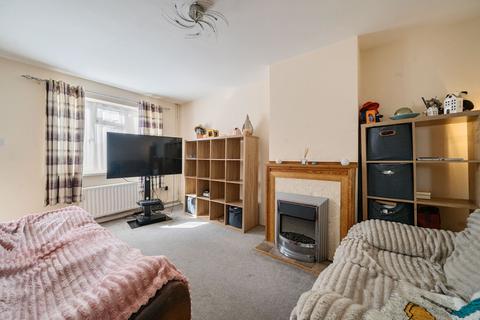 undefined, Warren Road, Surrey GU7