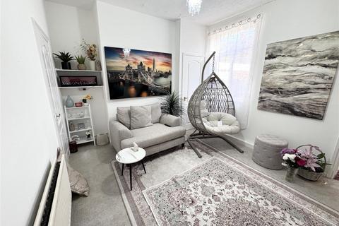2 bedroom terraced house for sale, Dundee Street, Darlington