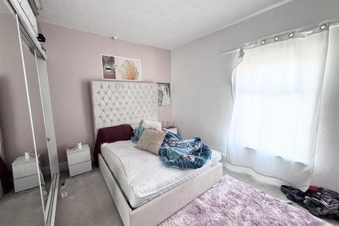 2 bedroom terraced house for sale, Dundee Street, Darlington