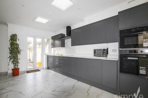 6 bedroom house of multiple occupation to rent, Shepiston Lane, Hayes, Middlesex