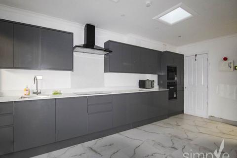 6 bedroom house of multiple occupation to rent, Shepiston Lane, Hayes, Middlesex