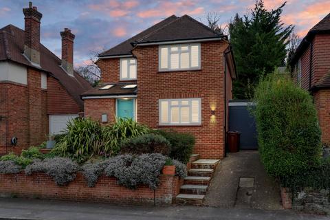 24 High View Road, Guildford, GU2 7RS