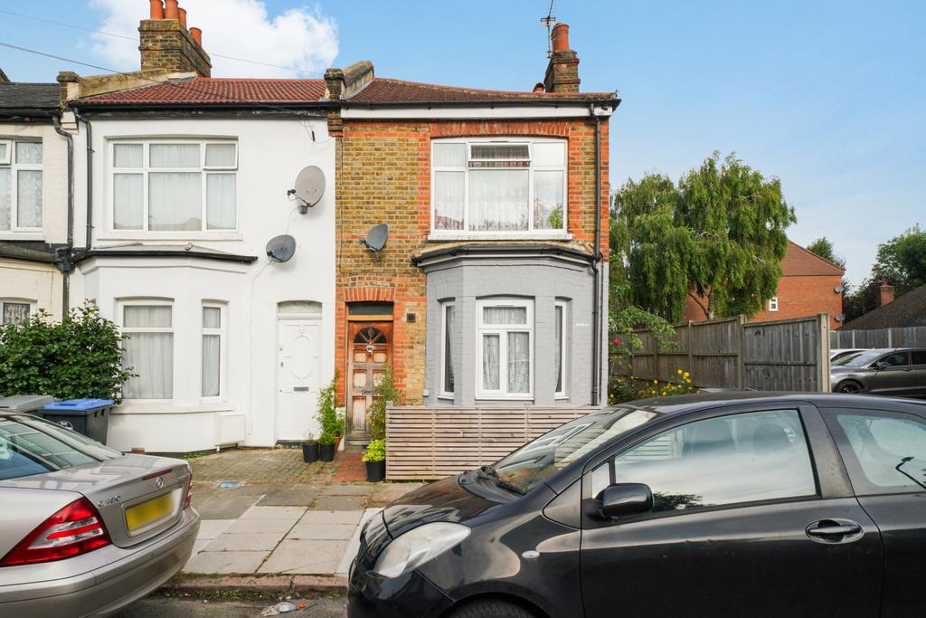 1 Bedroom Maisonette for Sale