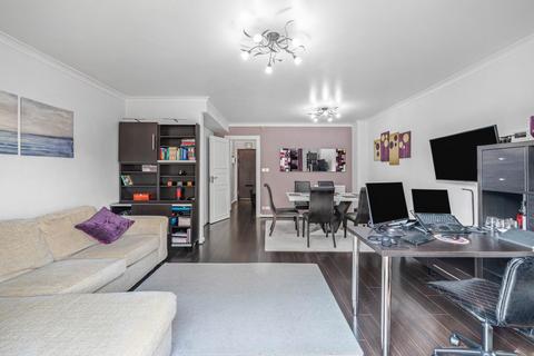 33 Hamlet Square, London, NW2 1SR
