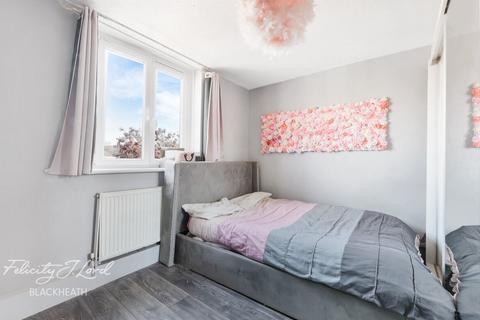 2 bedroom apartment for sale, Woodhill, London