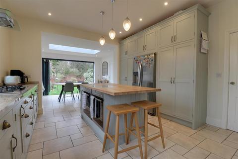 48 Fields Road, Alsager, Stoke-on-trent, ST7 2LX