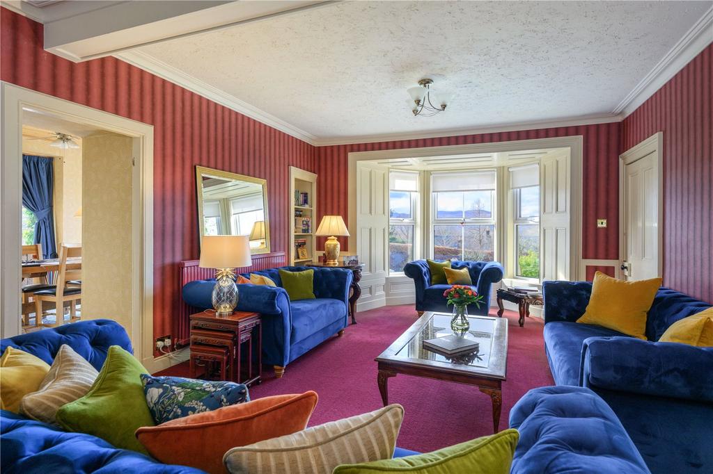 Sitting/Dining Room