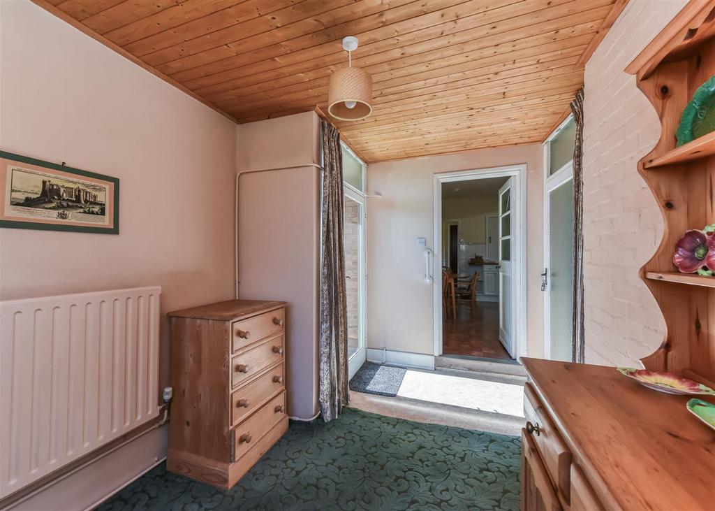 28 Springhill Park-garden room2.jpg