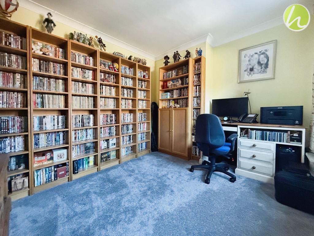Office/ Bedroom 4