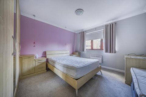 2 bedroom retirement property for sale, The Maltings,  Thatcham,  RG19