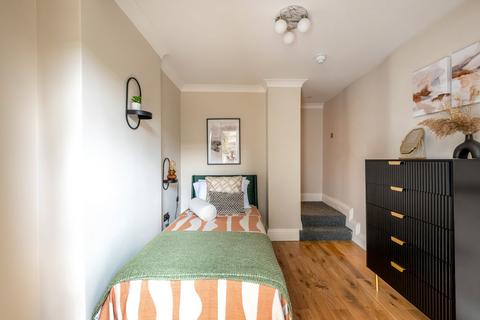 10 bedroom house for sale, Cambridge Gardens