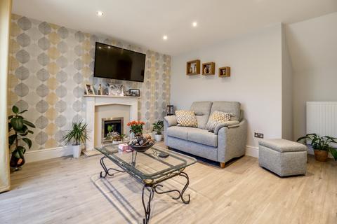 4 bedroom detached house for sale, Flying Fields Road, Southam, Warwickshire, CV47