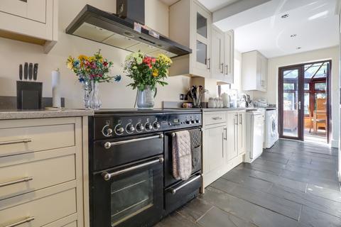 4 bedroom detached house for sale, Flying Fields Road, Southam, Warwickshire, CV47