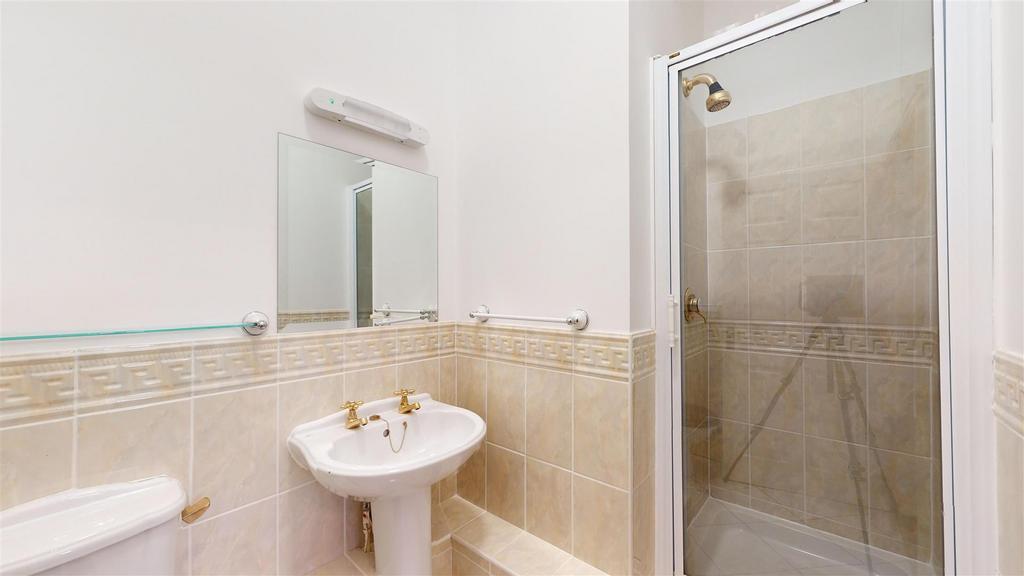Claremont Bank 2-5, Apartment A Bedroom One En Sui