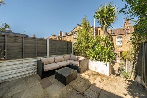 8a Eversley Road, London, SE7 7LD